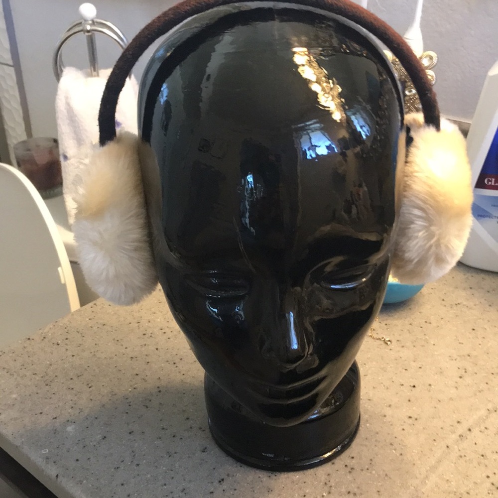 Wool rich earmuffs
